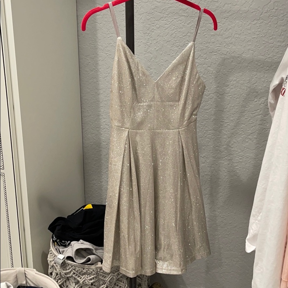 Lulus homecoming dress
